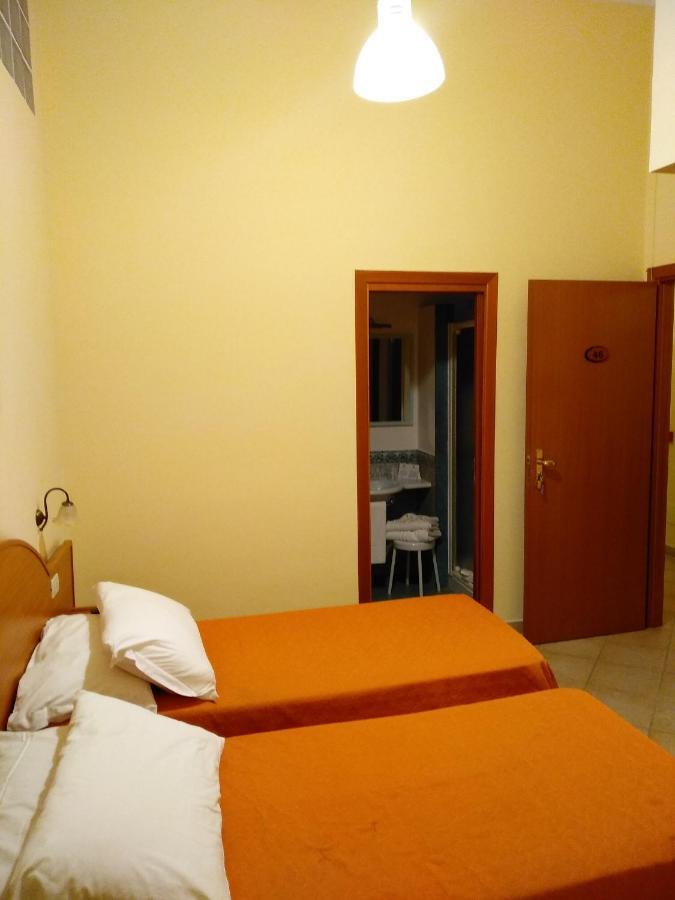 Hotel Del Corso ซอร์เรนโต ภายนอก รูปภาพ