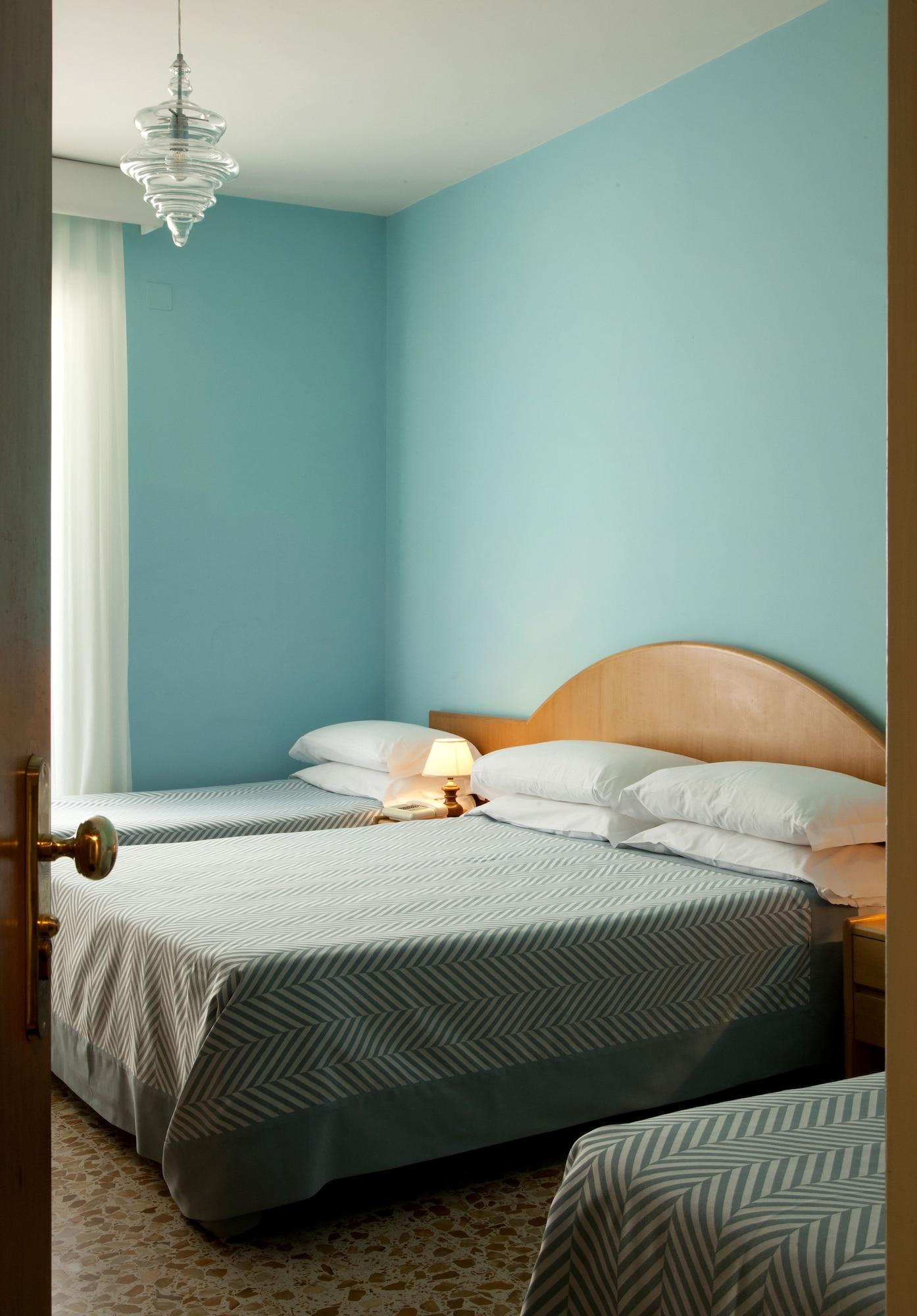 Hotel Del Corso ซอร์เรนโต ภายนอก รูปภาพ