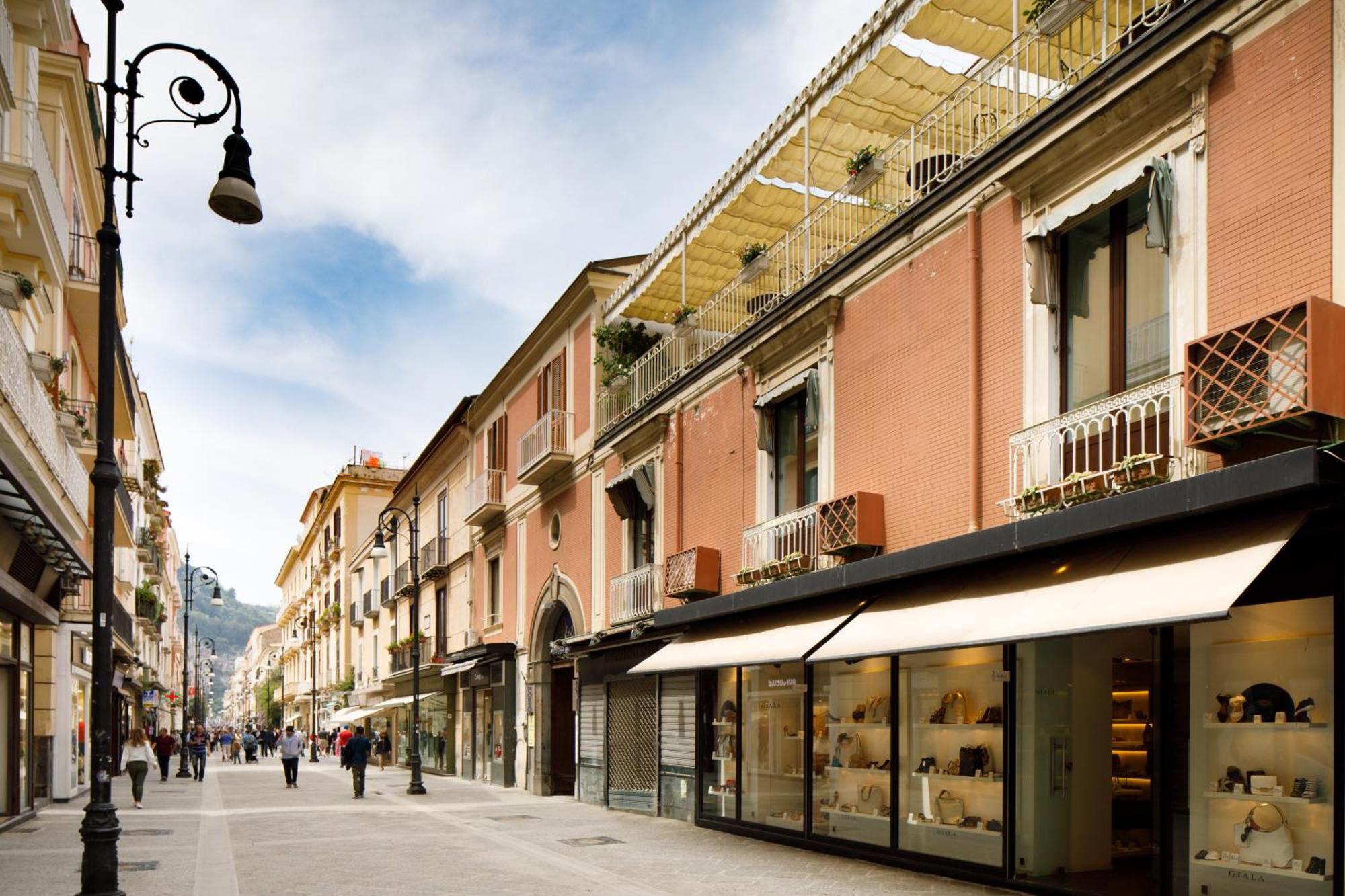 Hotel Del Corso ซอร์เรนโต ภายนอก รูปภาพ