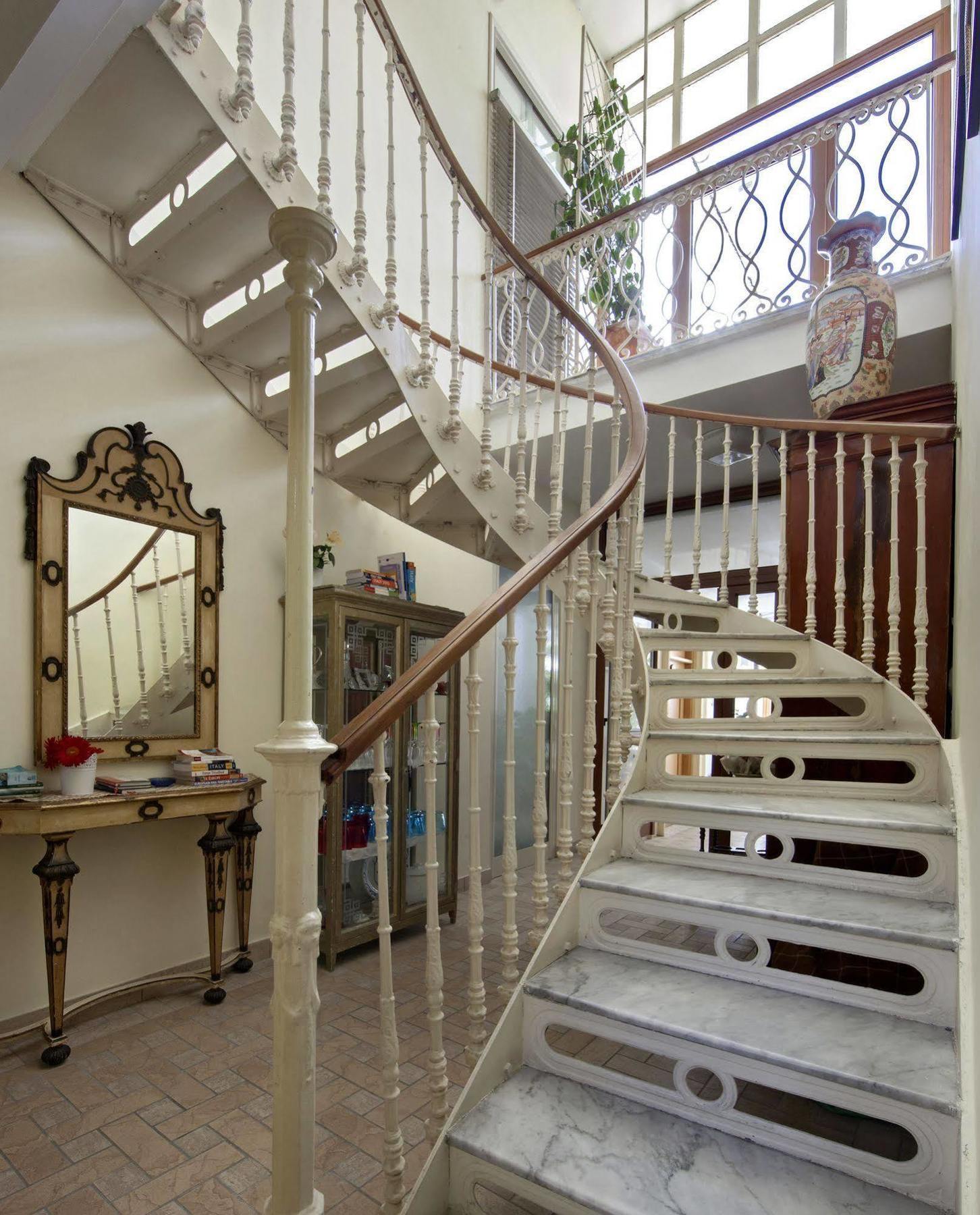 Hotel Del Corso ซอร์เรนโต ภายนอก รูปภาพ